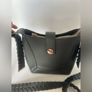 Women's Gray Faux Leather Crossbody Braided Strap Zip‎ And Magnetic Closure